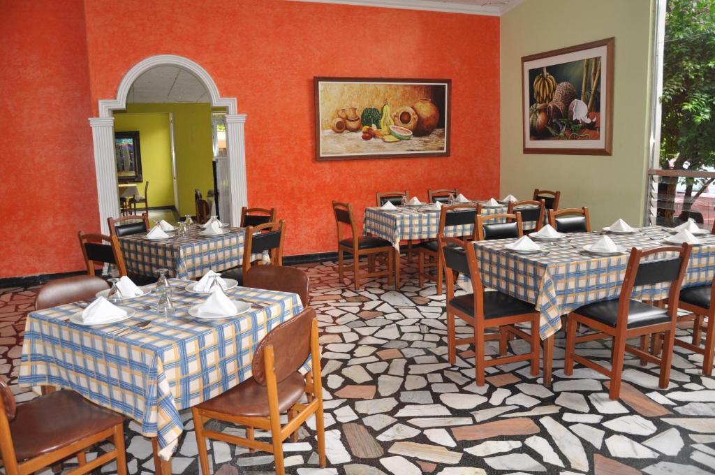 Santa Barbara Hotel Country Villavicencio Eksteriør billede