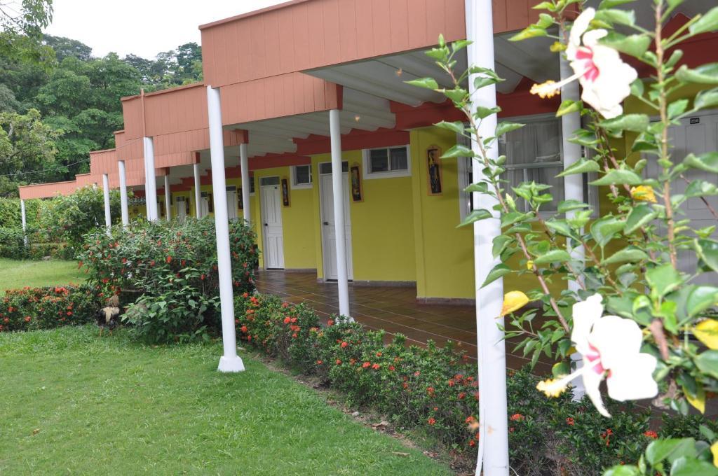 Santa Barbara Hotel Country Villavicencio Eksteriør billede